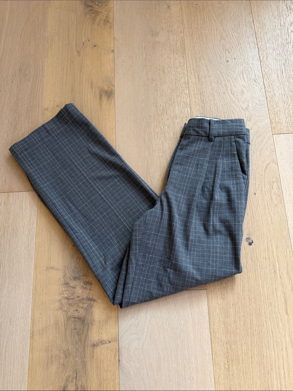 Aritzia Effortless Pants